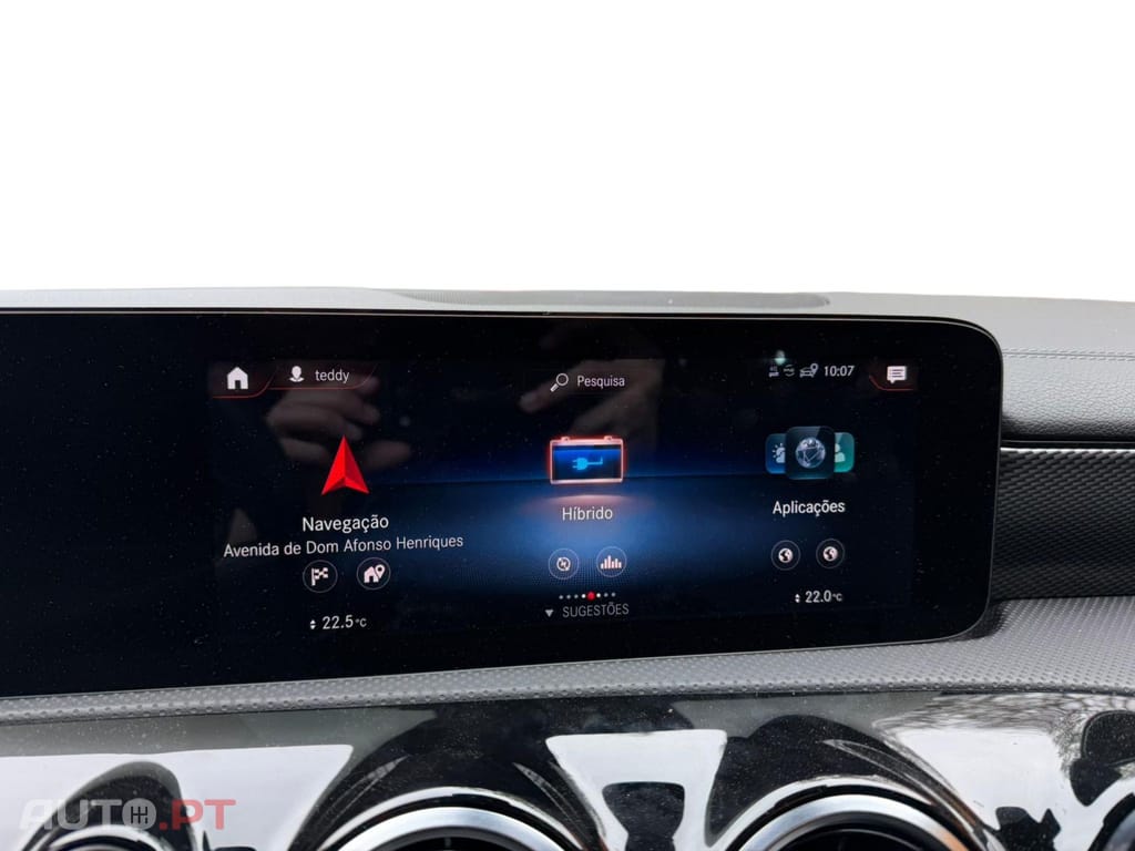 Mercedes-Benz CLA 250 e Progressive