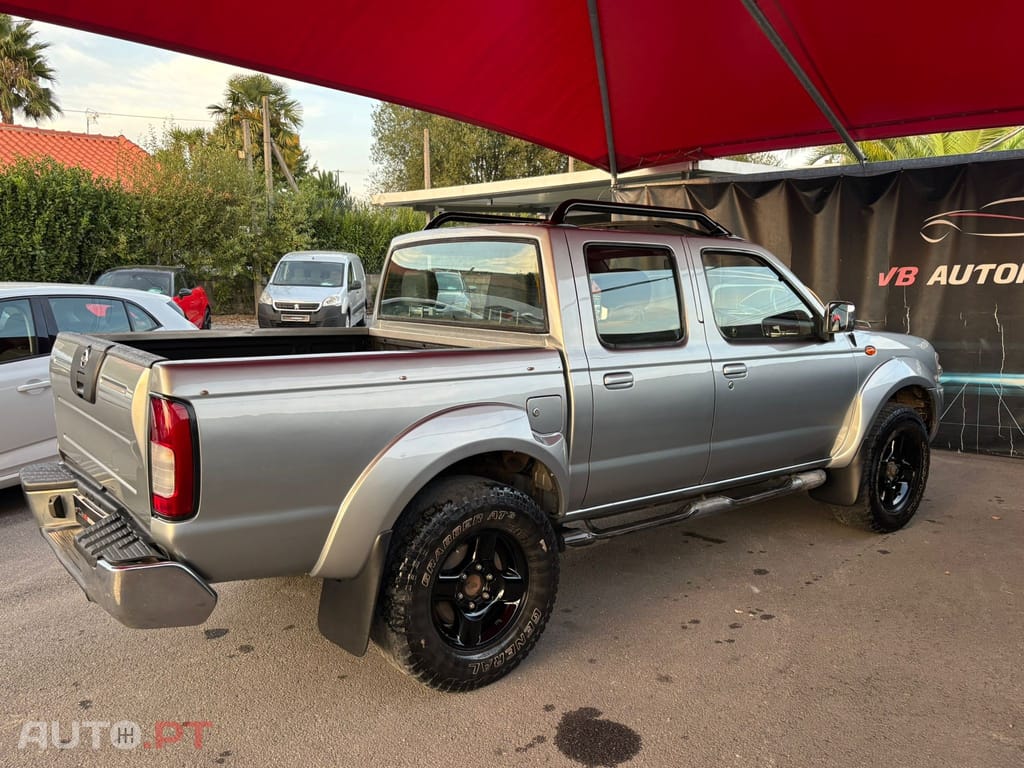 Nissan Pick Up 2.5 TD CD Look Navara