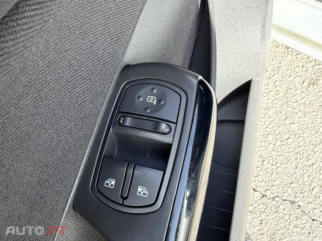 Opel Corsa 1.2 Enjoy Easytronic