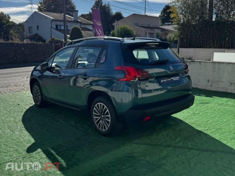 Peugeot 2008 1.2 PureTech Style