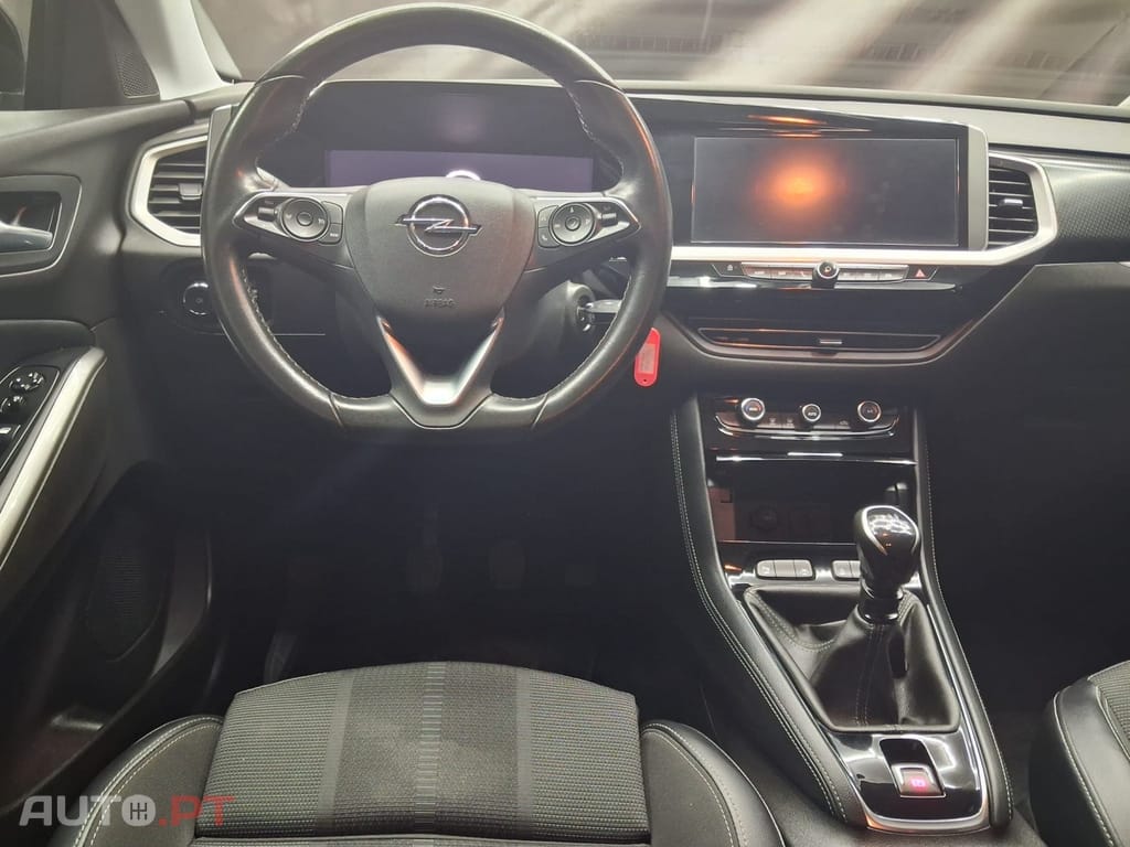 Opel Grandland 1.2 T GS Line