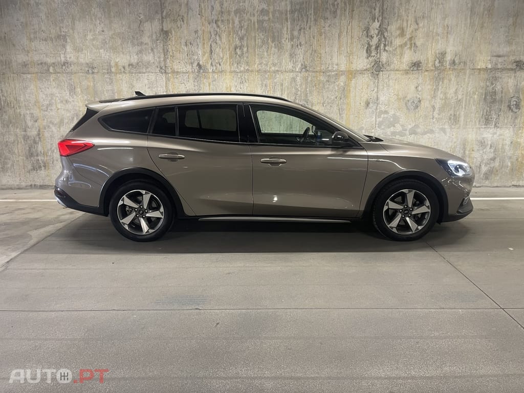 Ford Focus SW 1.0 EcoBoost Active X Aut.