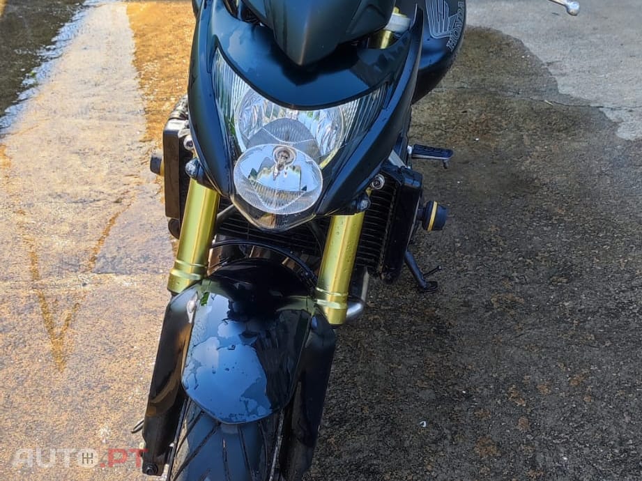 Honda Hornet Especial