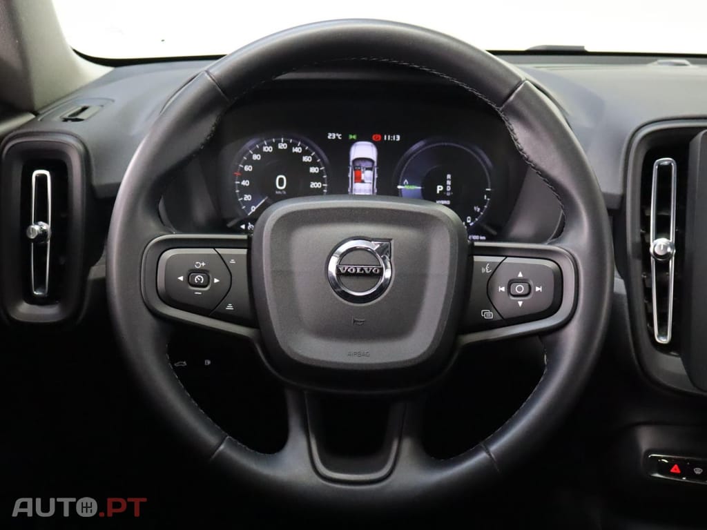 Volvo XC40 1.5 T4 Essential PG HYBRID