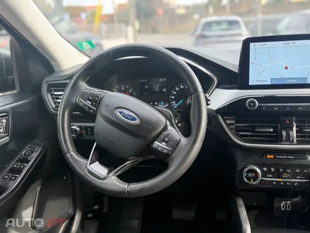 Ford Kuga 1.5 TDCi EcoBlue Titanium Aut.