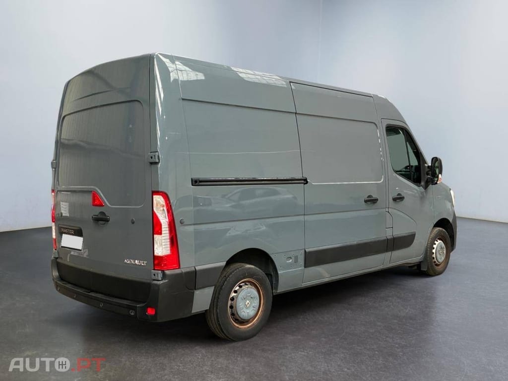 Renault Master 2.3 dCi L2H2 3.5T