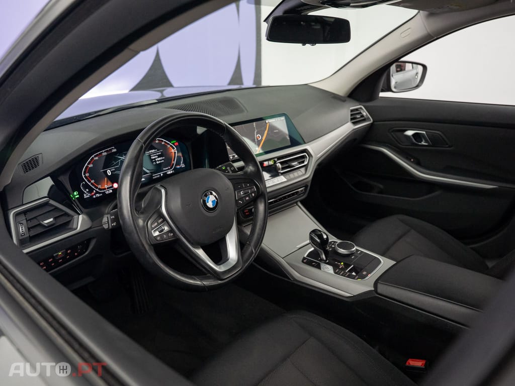BMW 320 d Auto