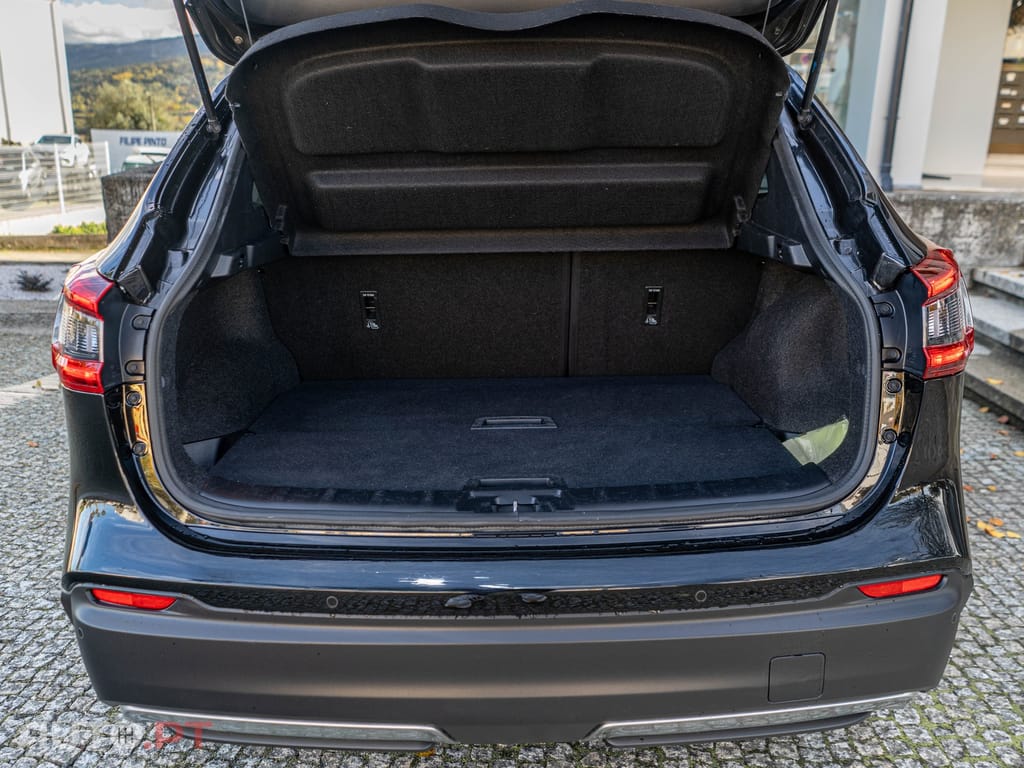 Nissan Qashqai 1.2 DIG-T N-Connecta 18