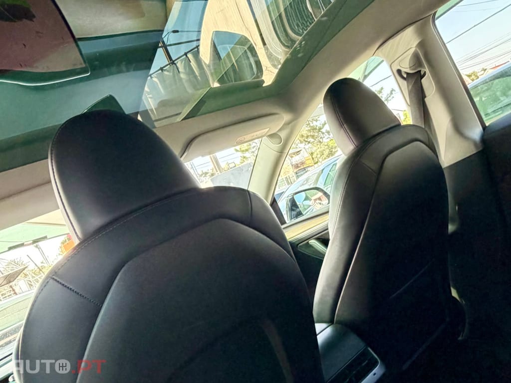Tesla Model Y Long Range Tração Integral