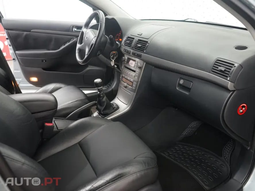 Toyota Avensis 2.0 D-4D Exclusive