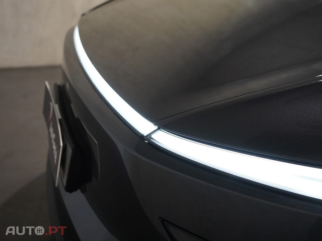 Tesla Model Y Long Range Tração Traseira