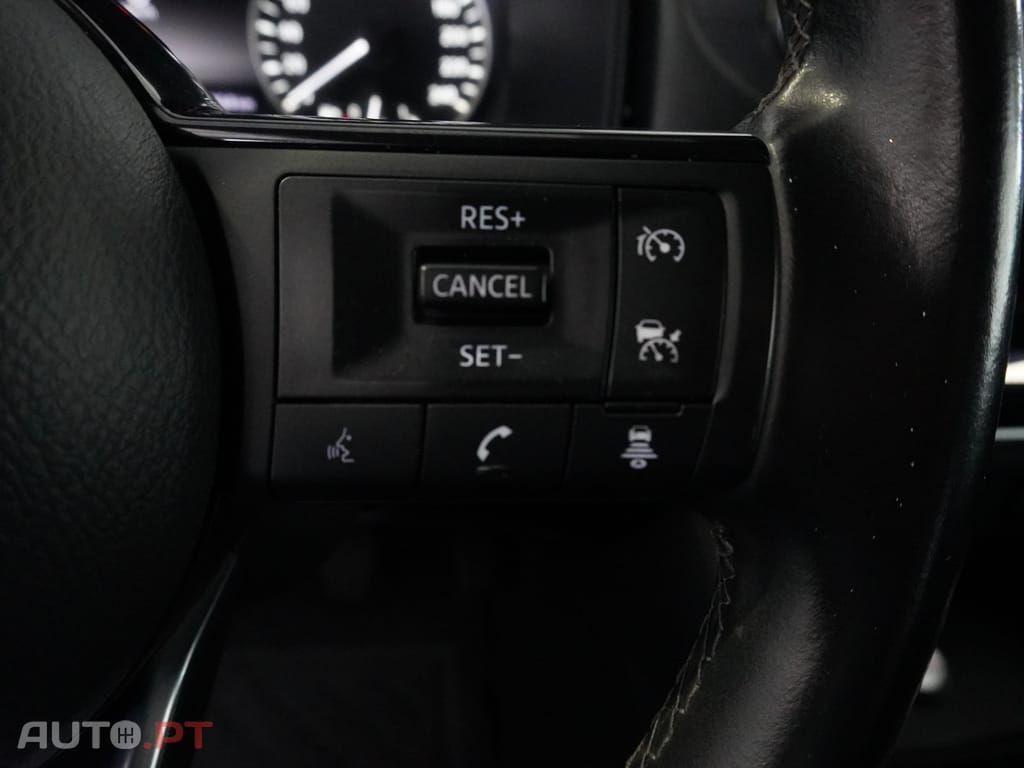 Nissan Qashqai 1.3 DIG-T Acenta — fotografia 16