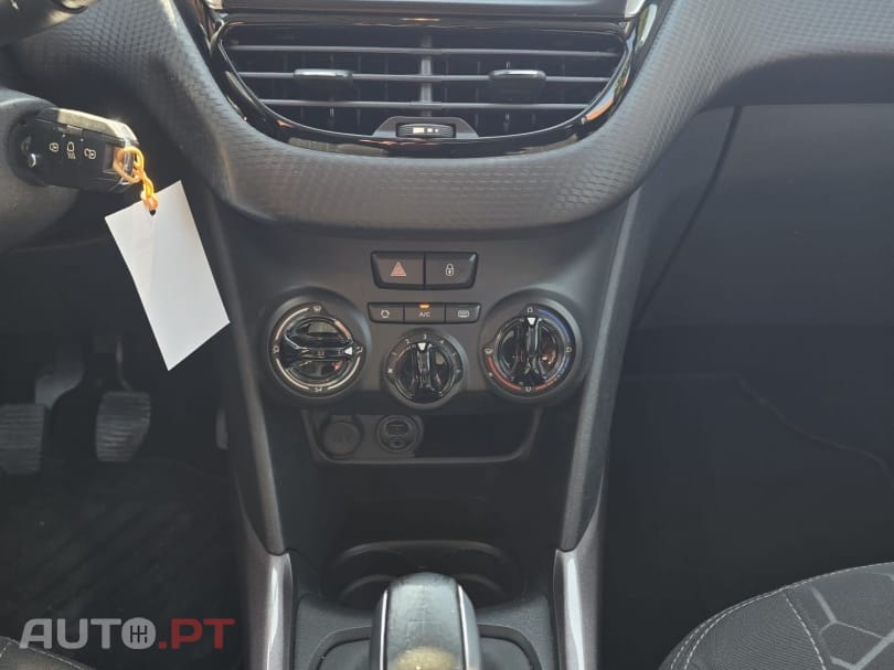 Peugeot 2008 1.2 PureTech Style