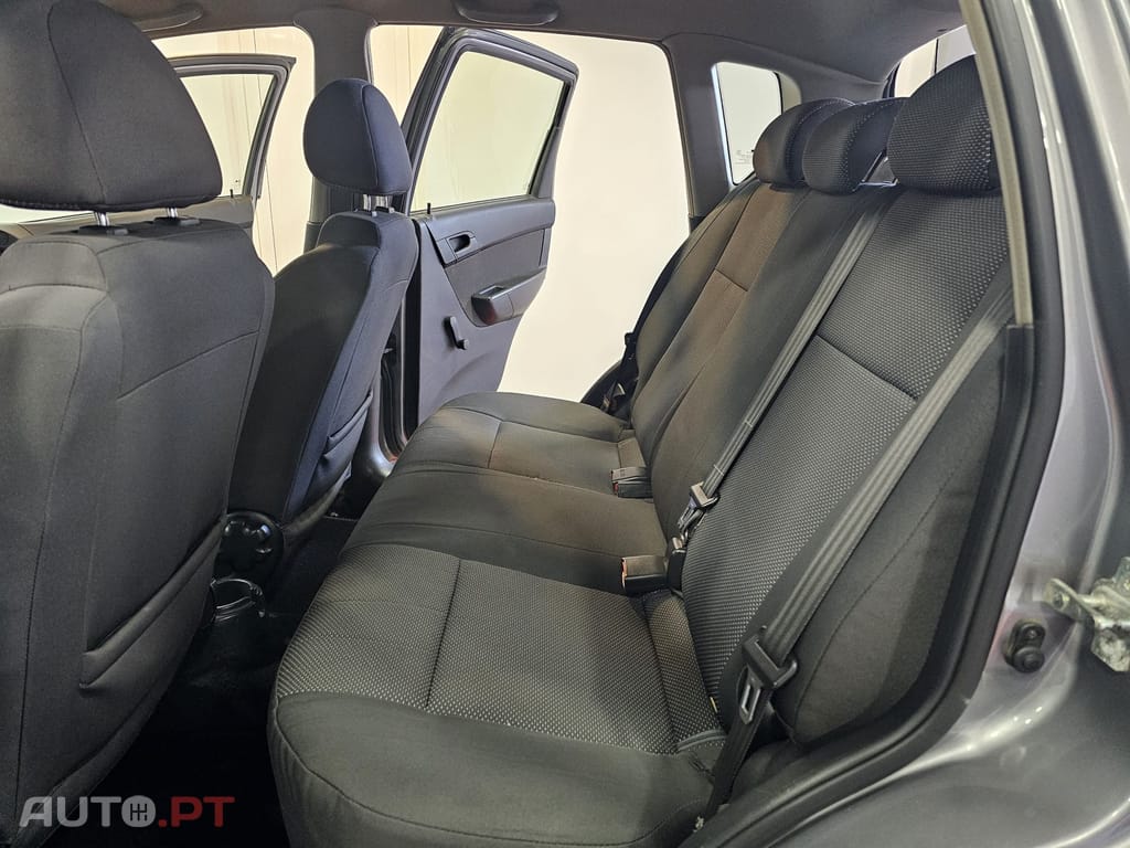 Chevrolet Aveo 1.2 L