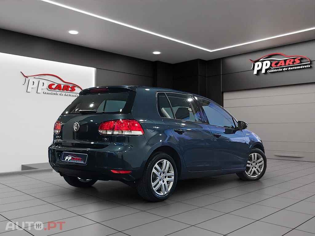 Volkswagen Golf 1.6 TDi Highline