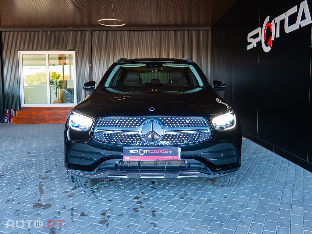Mercedes-Benz GLC 300 e 4Matic 9G-TRONIC AMG Line
