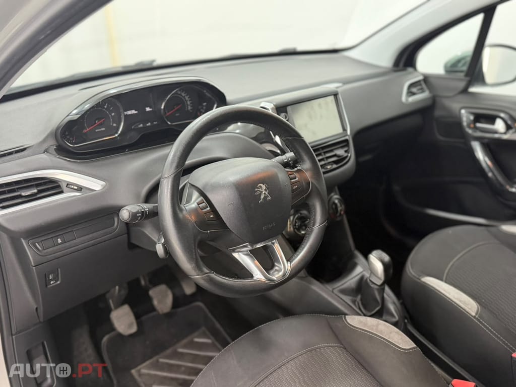 Peugeot 208 1.4 HDi Active