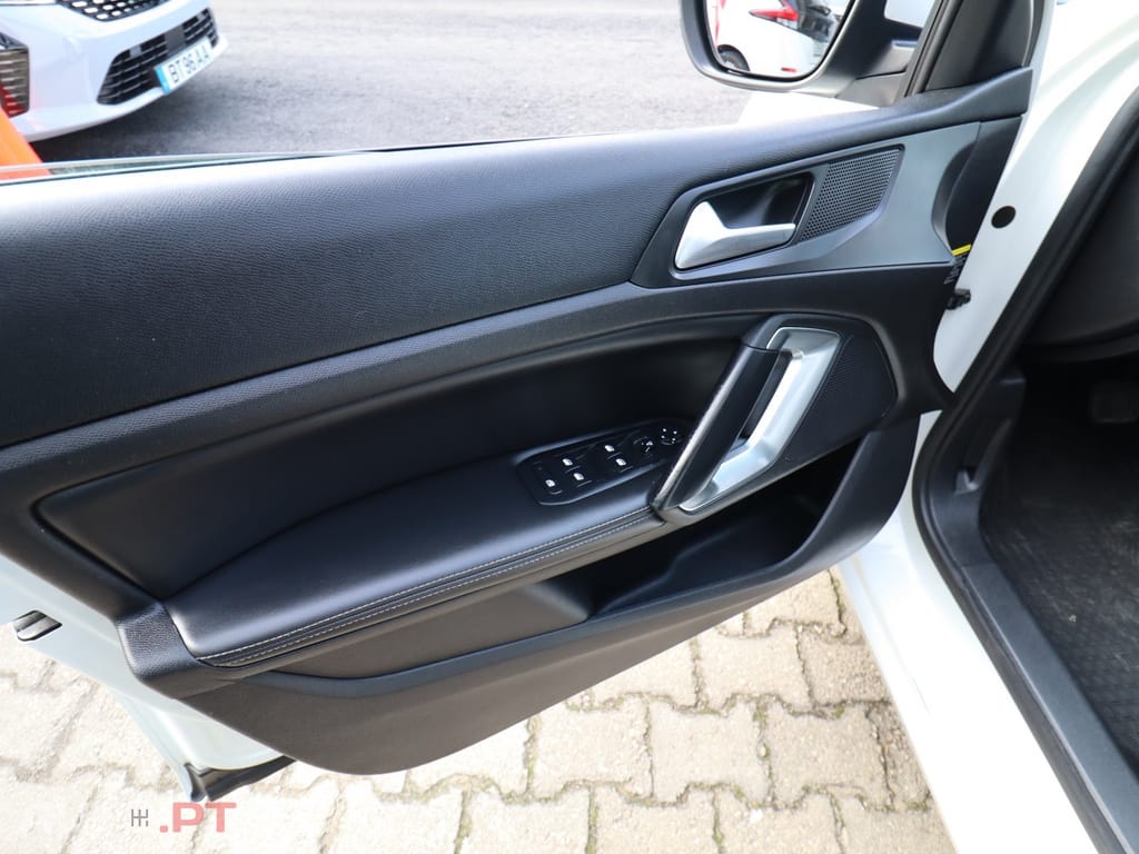 Peugeot 308 SW 1.6 BlueHDi Allure J18 EAT6