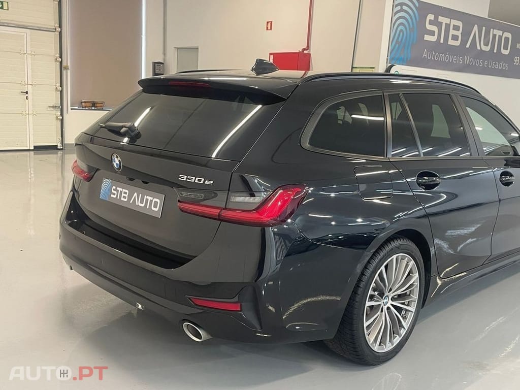 BMW 330 e Touring Pack M Auto