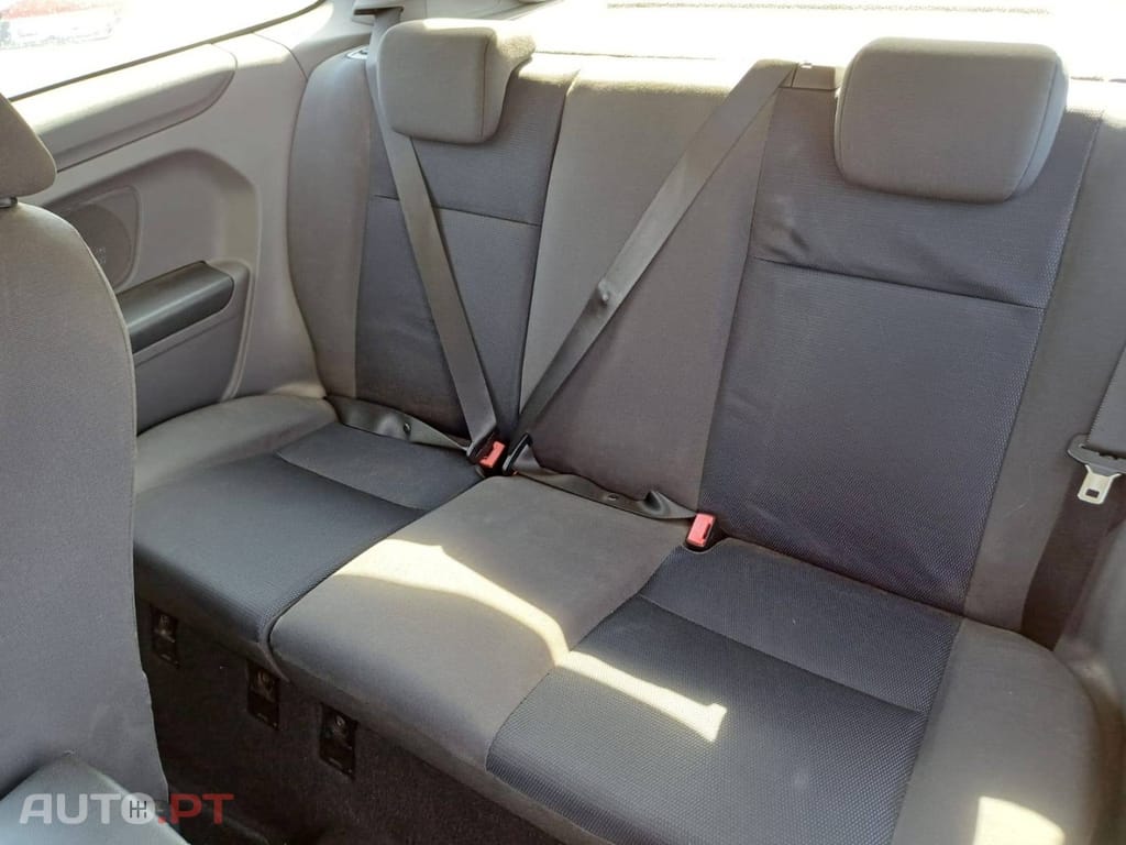 Ford Focus 1.4 16V Sport