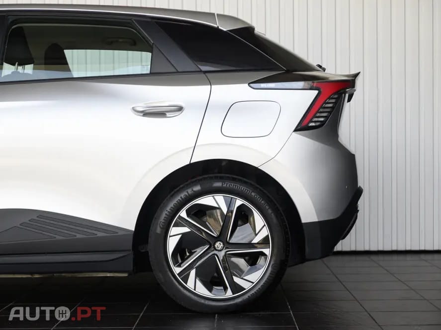 MG MG4 51 kWh Standard