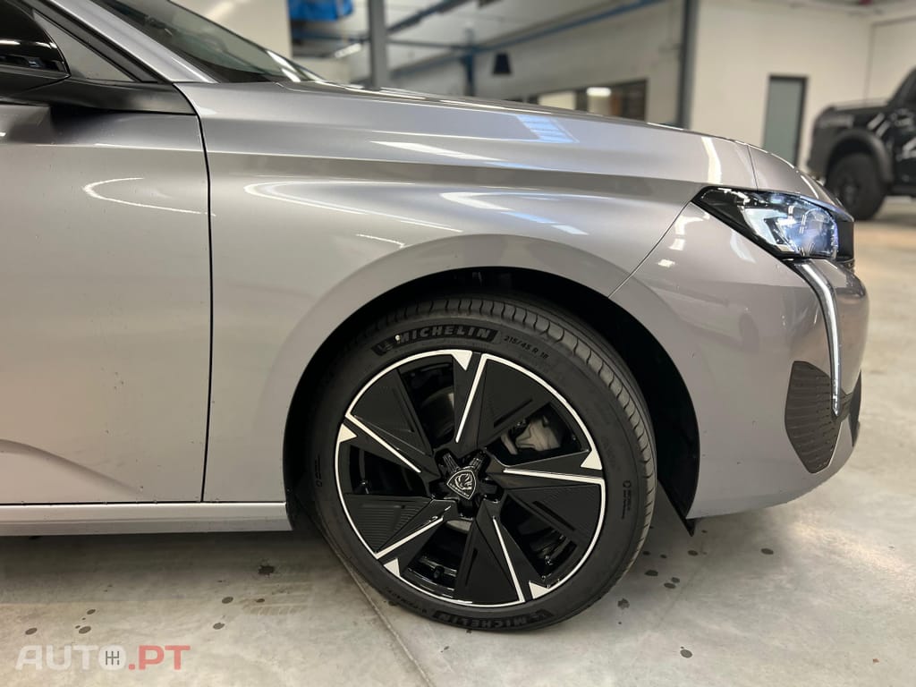 Peugeot E-308 54 kWh Style