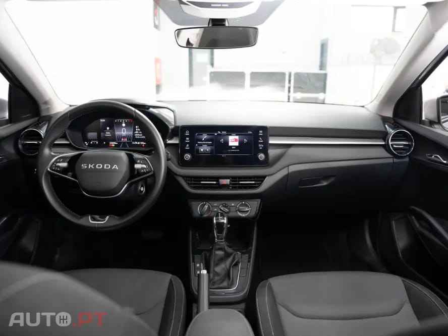 Skoda Fabia 1.0 TSI Selection DSG