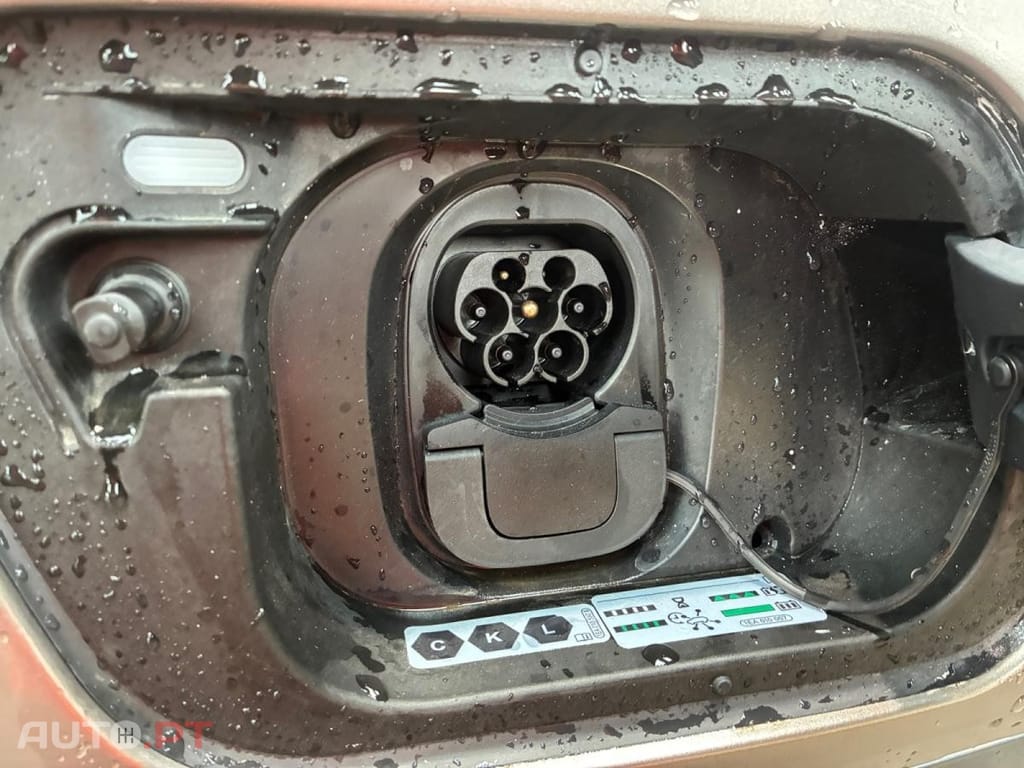 Cupra Tavascan 77 kWh V