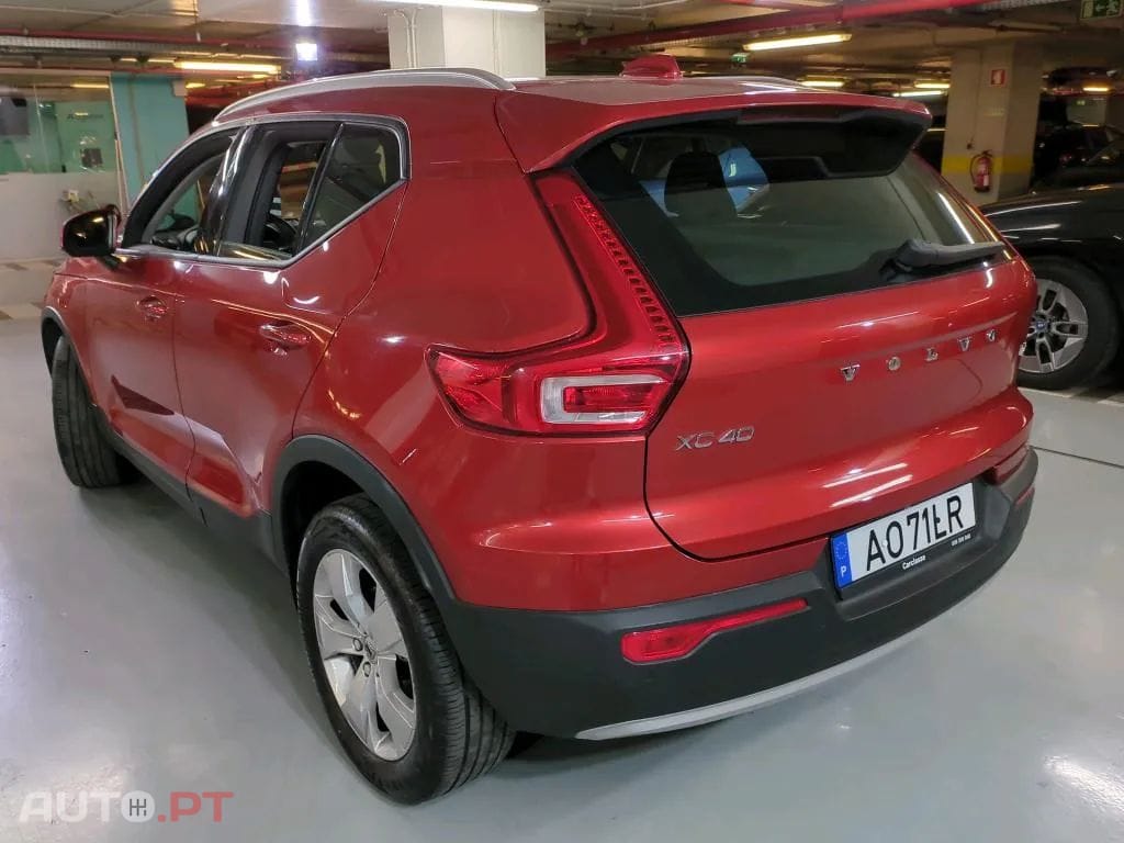 Volvo XC40 1.5 T2 Momentum Plus