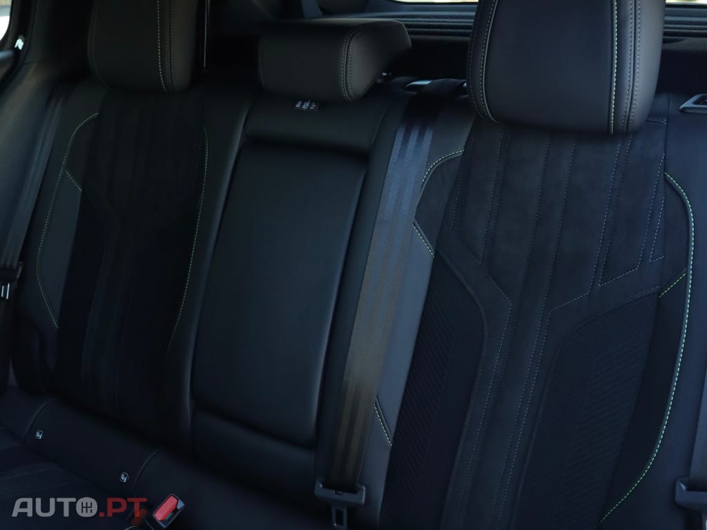 Peugeot 408 1.2 PureTech GT EAT8