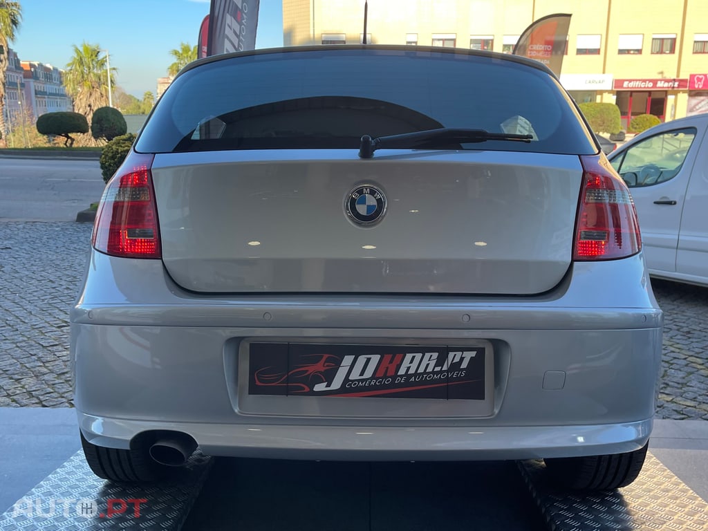 BMW 116 D Line Sport - (Nacional)