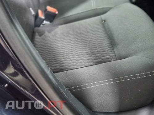 Peugeot 208 1.2 VTi SE Style