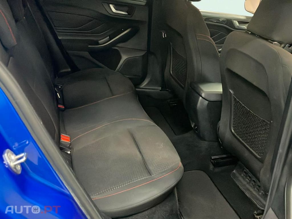 Ford Focus 1.0 EcoBoost MHEV ST-Line