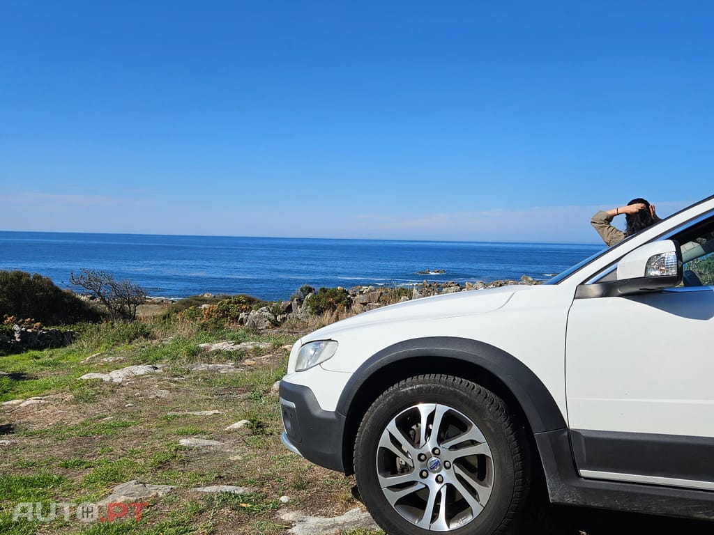 Volvo XC70 2.0 D4 181cv