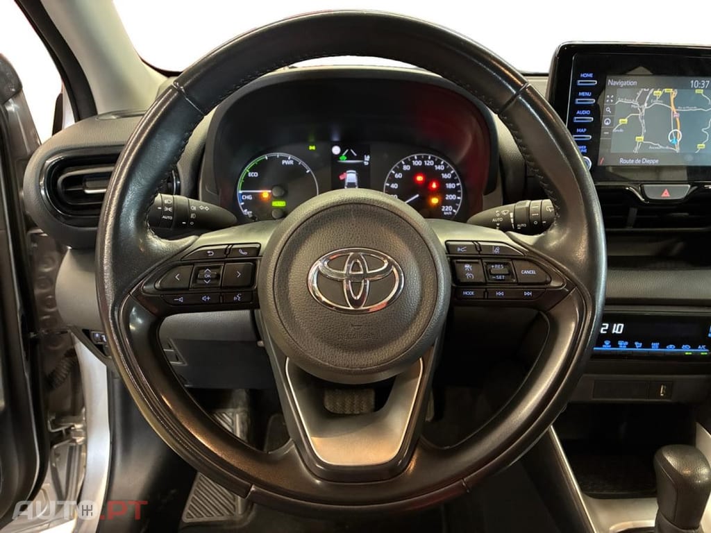 Toyota Yaris 1.5 HDF Dynamic Business  MY22