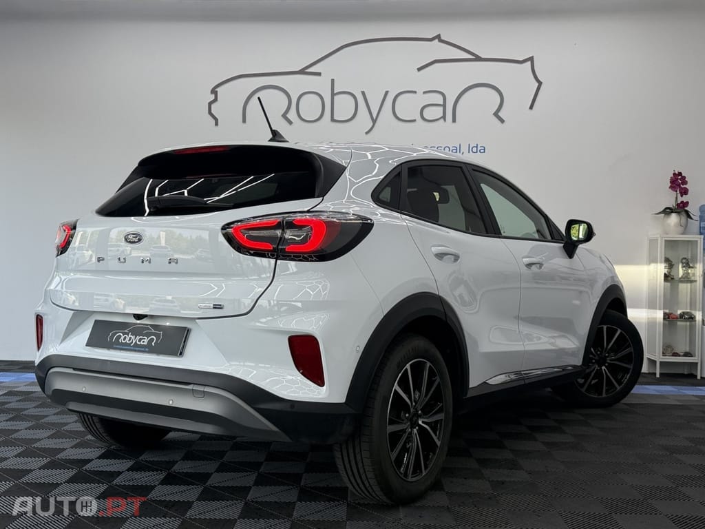 Ford Puma 1.0 EcoBoost MHEV Titanium Design