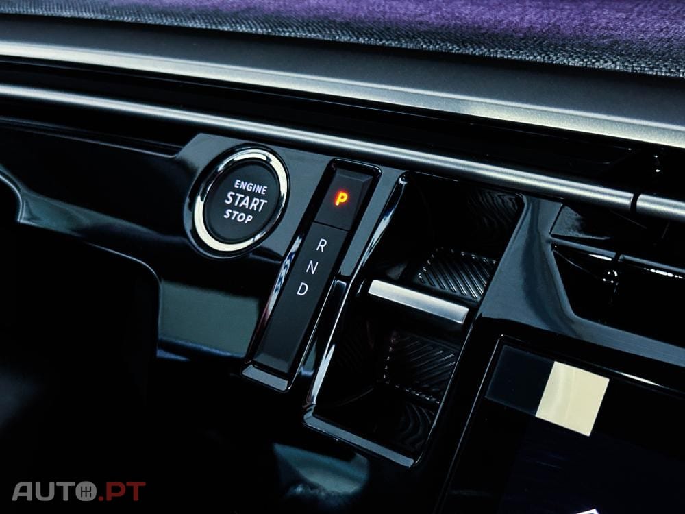 Peugeot E-3008 73 kWh GT