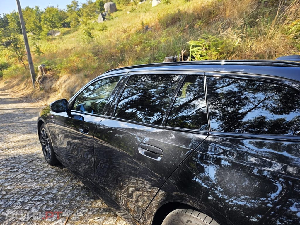 BMW 530 e Pack Desportivo M