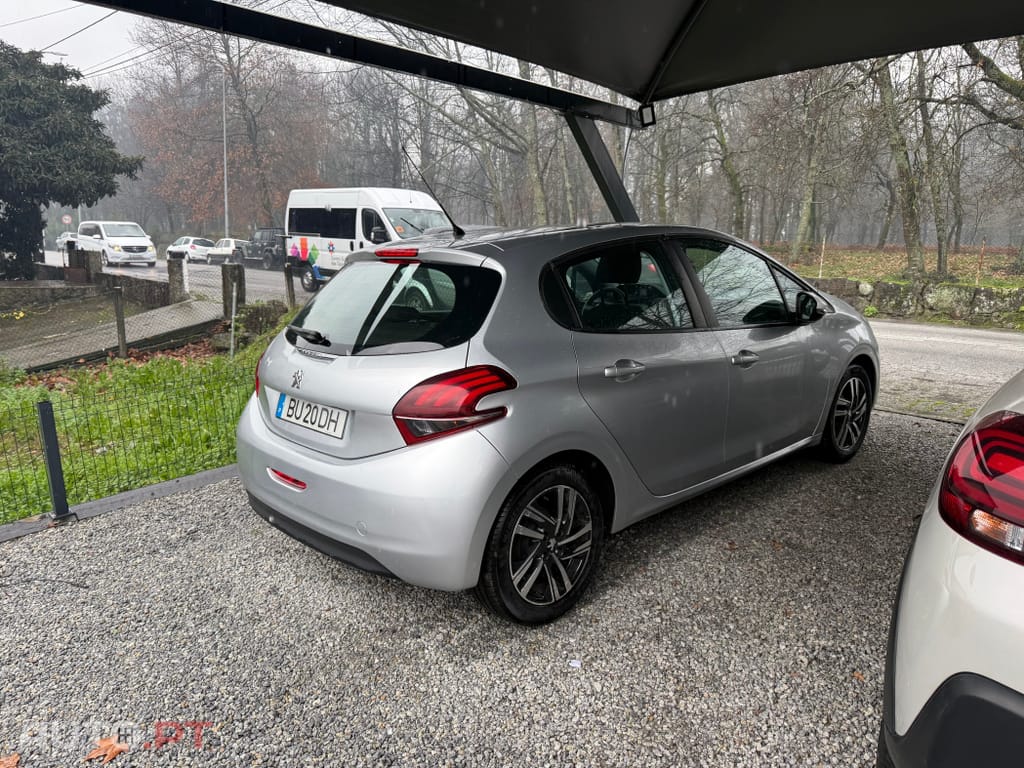 Peugeot 208 1.2 PureTech Active