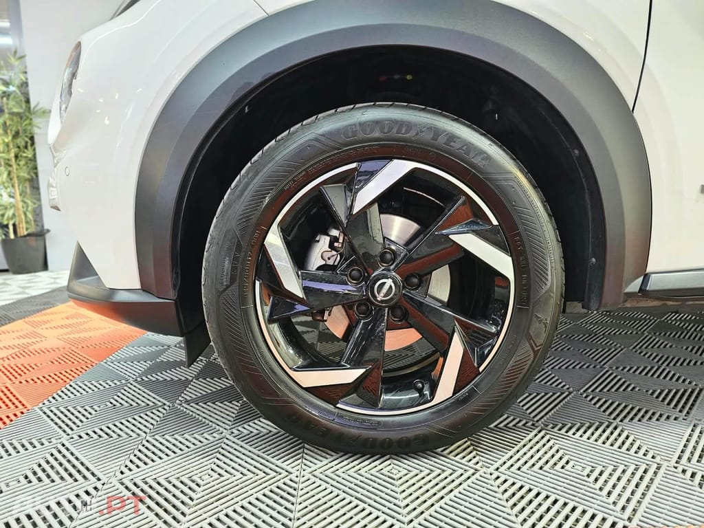 Nissan Juke 1.6 Hybrid N-Connecta