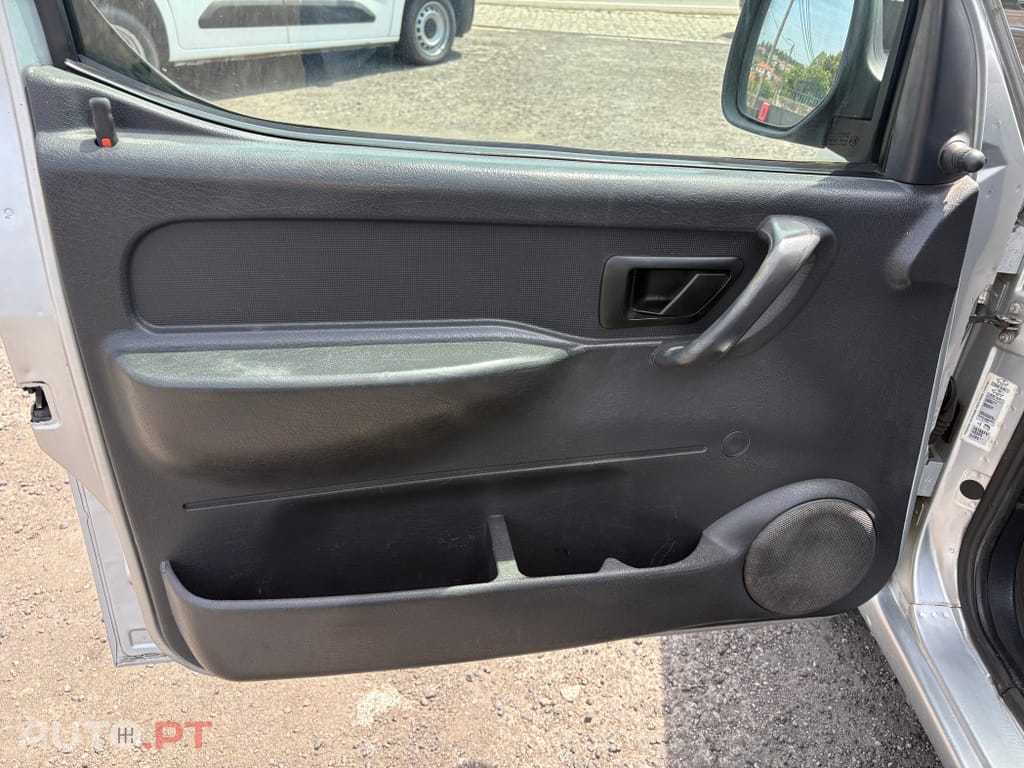 Citroen Berlingo 1.9 D 800 Plancher