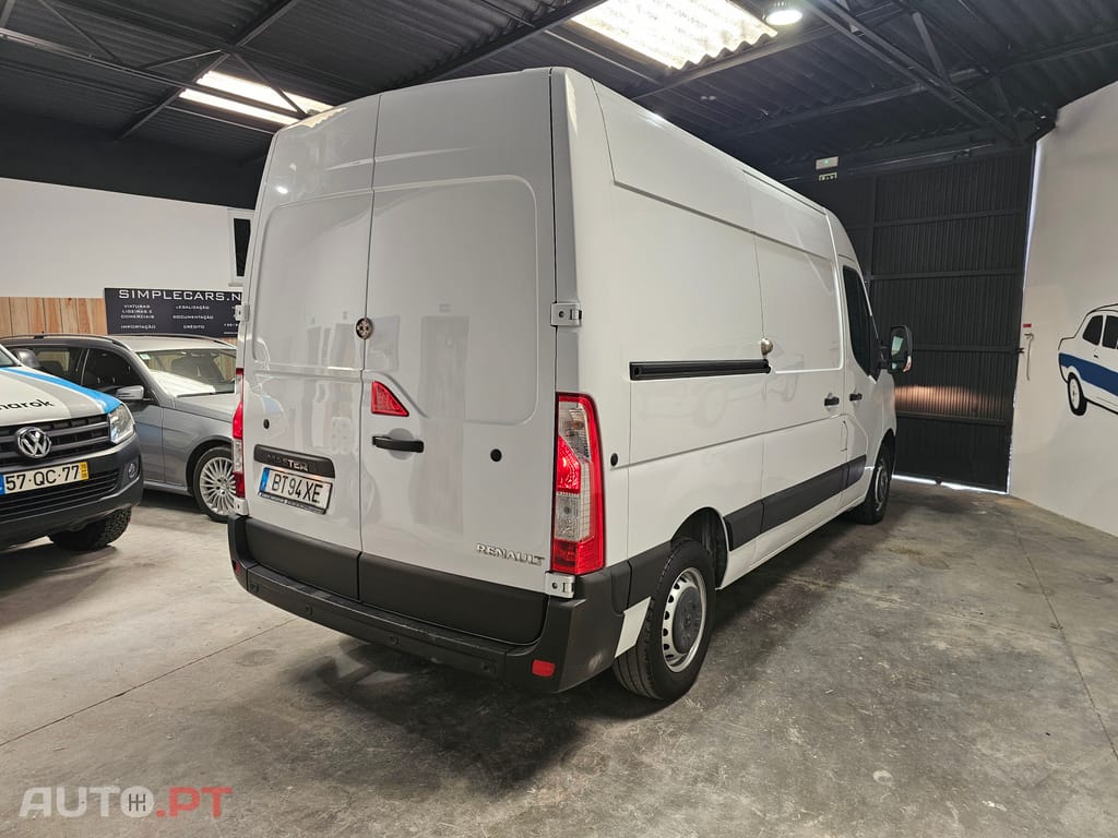 Renault Master L2H2