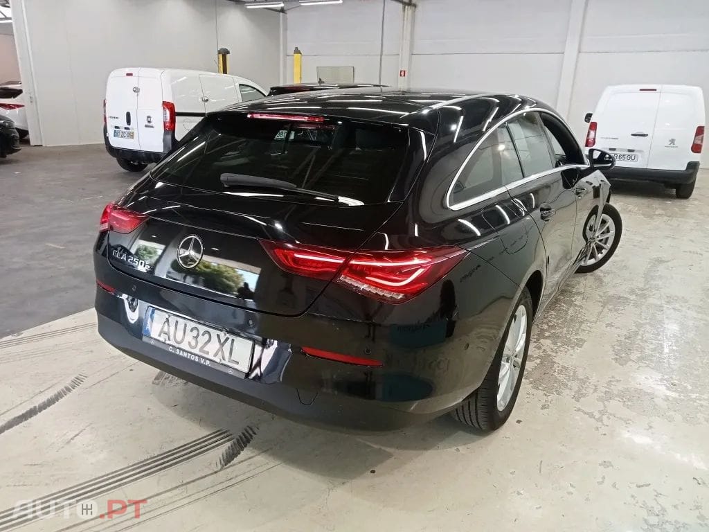 Mercedes-Benz CLA 250 e Shooting Brake Style Plus