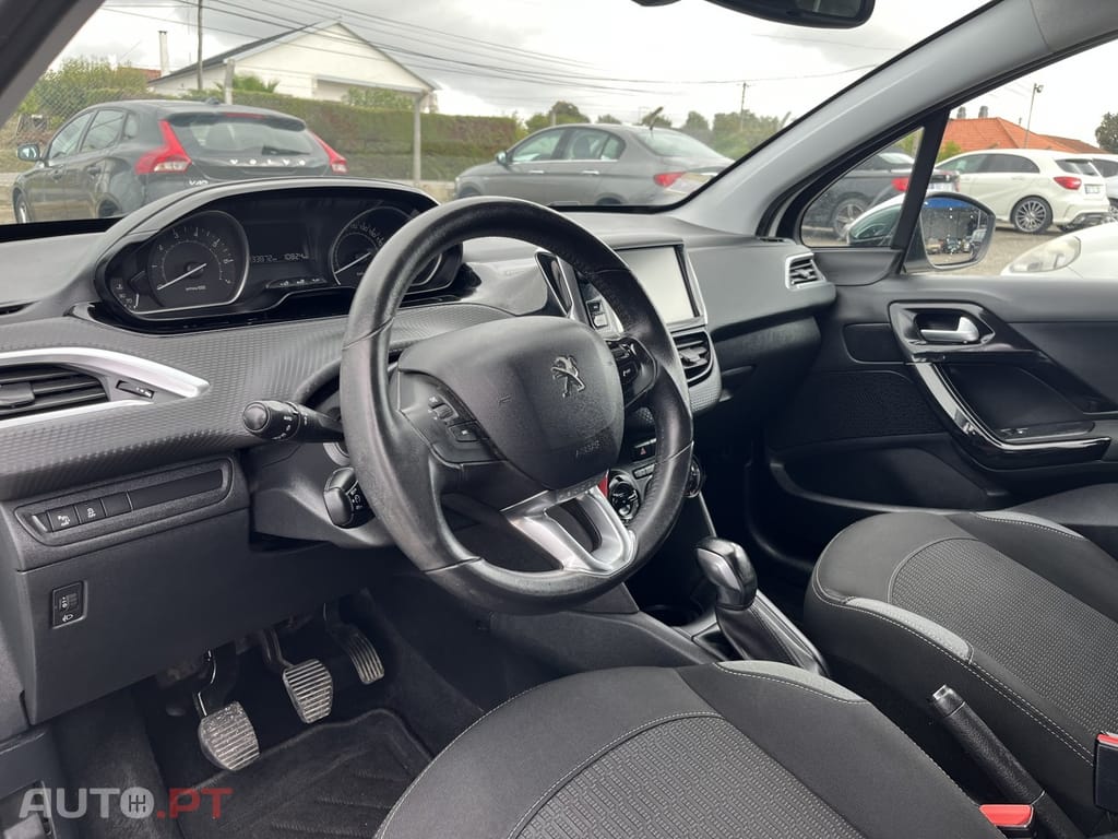 Peugeot 208 1.2 PureTech Active