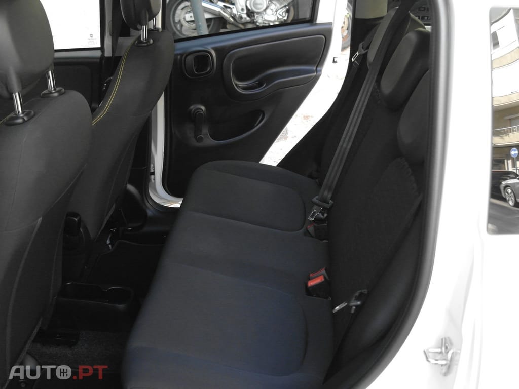 Fiat Panda Pandina 1.0 Hybrid — fotografia 16