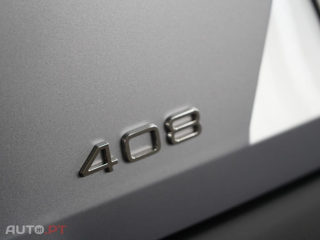 Peugeot 408 1.2 PureTech Allure EAT8