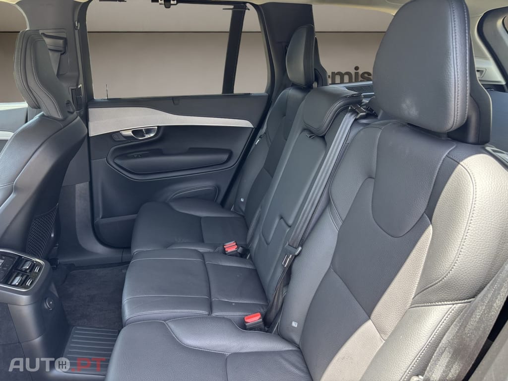 Volvo XC90 2.0 T8 PHEV Plus Bright AWD