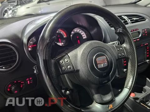 Seat Leon 2.0 TDi FR 18 Tiago Monteiro