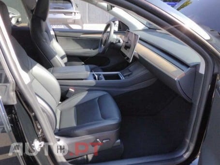 Tesla Model Y Performance Dual Motor AWD