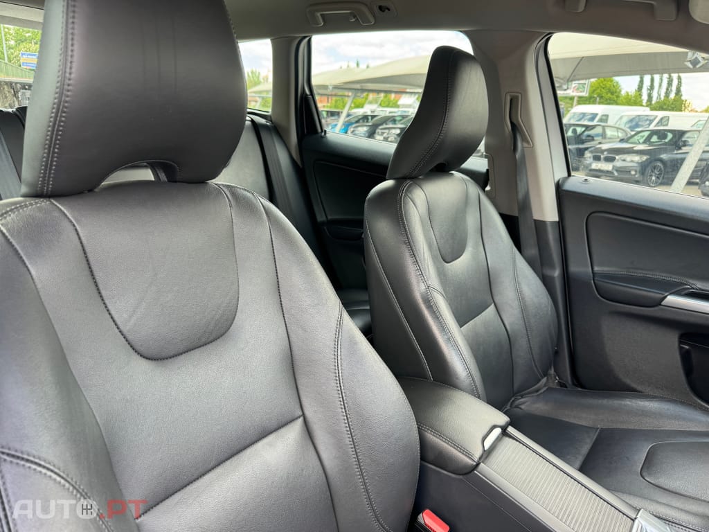 Volvo XC60 2.0 D3 Momentum Geartronic